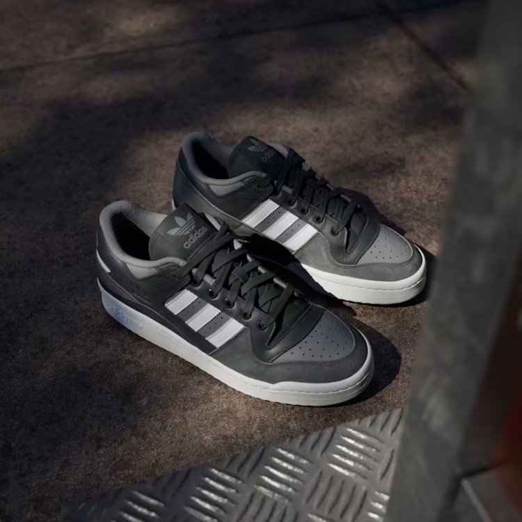 Adidas Skateboarding Forum 84 Low ADV Carbon/Crystal White/Grey Three Shoes Adidas Skateboarding Forum 84 Low ADV Carbon/Crystal White/Grey Three Shoes