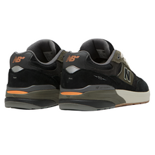 New Balance Numeric Andrew Reynolds 933 Black/Dark Olivine Shoes