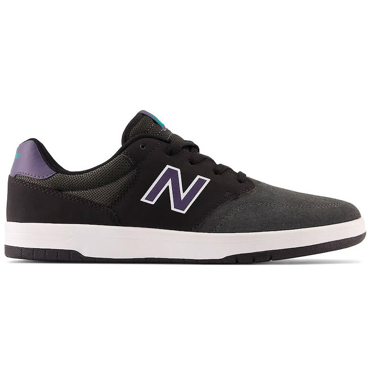 new balance phantom black