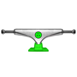 Royal Trucks Yuck Standard Skateboard Trucks 5.25